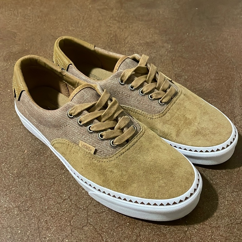 Vans Men’s 9.5 Ultracush Sneakers